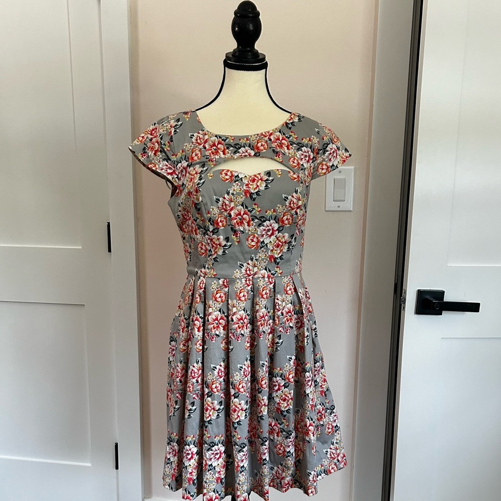 Women’s Pleated Floral Dress by Lauren Conrad